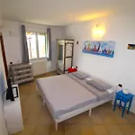 La Pace, Il Sole, Il Mare - Casa Indipendente Vista Mare, Posto Auto Privato, Ampio Spazio Esterno Attrezzato, A Pochi Minuti Dalle Spiagge San Remo