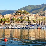 La Pace, Il Sole, Il Mare - Casa Indipendente Vista Mare, Posto Auto Privato, Ampio Spazio Esterno Attrezzato, A Pochi Minuti Dalle Spiagge Vakantiehuis San Remo