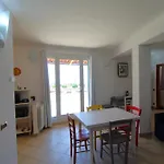 Vakantiehuis La Pace, Il Sole, Il Mare - Casa Indipendente Vista Mare, Posto Auto Privato, Ampio Spazio Esterno Attrezzato, A Pochi Minuti Dalle Spiagge San Remo