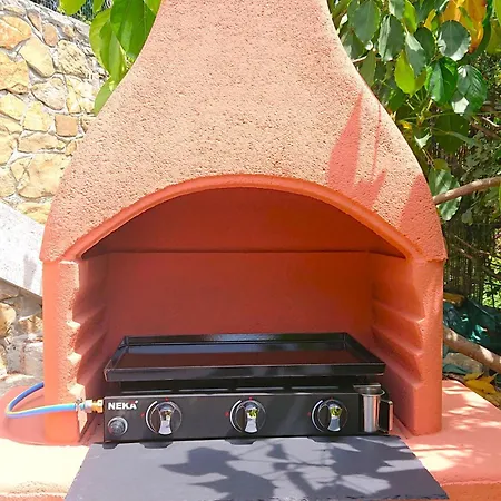 La Pace, Il Sole, Il Mare - Casa Indipendente Vista Mare, Posto Auto Privato, Ampio Spazio Esterno Attrezzato, A Pochi Minuti Dalle Spiagge סנרמו