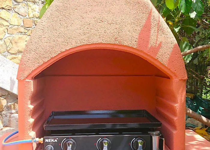 La Pace, Il Sole, Il Mare - Casa Indipendente Vista Mare, Posto Auto Privato, Ampio Spazio Esterno Attrezzato, A Pochi Minuti Dalle Spiagge San Remo