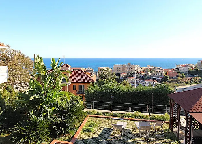 La Pace, Il Sole, Il Mare - Casa Indipendente Vista Mare, Posto Auto Privato, Ampio Spazio Esterno Attrezzato, A Pochi Minuti Dalle Spiagge Feriehus *